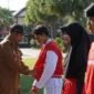 Bupati Sumenep Achmad Fauzi Wongsojudo saat melepas keberangkatan atlet untuk ikuti Porprov Jatim 2023 (salamnews.id/istimewa)