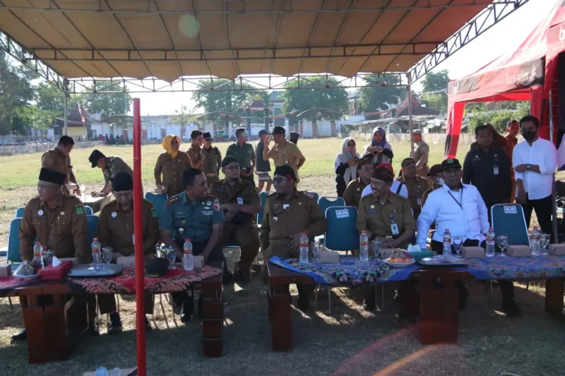 Bupati Sumenep Achmad Fauzi saat menghadiri pembukaan turnamen kasti Dandim Cup 2023 (salamnews.id/istimewa)