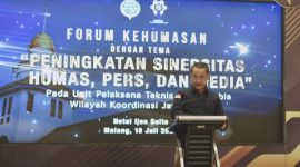 Kepala KSOP Utama Tanjung Perak Surabaya Agustinus Maun saat menyampaikan sambutan dalam acara Forum Kehumasan bersama media (salamnews.id/istimewa)