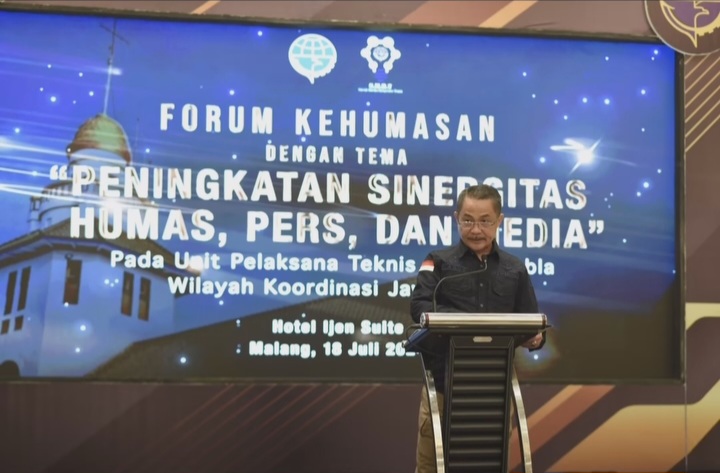Kepala KSOP Utama Tanjung Perak Surabaya Agustinus Maun saat menyampaikan sambutan dalam acara Forum Kehumasan bersama media (salamnews.id/istimewa)