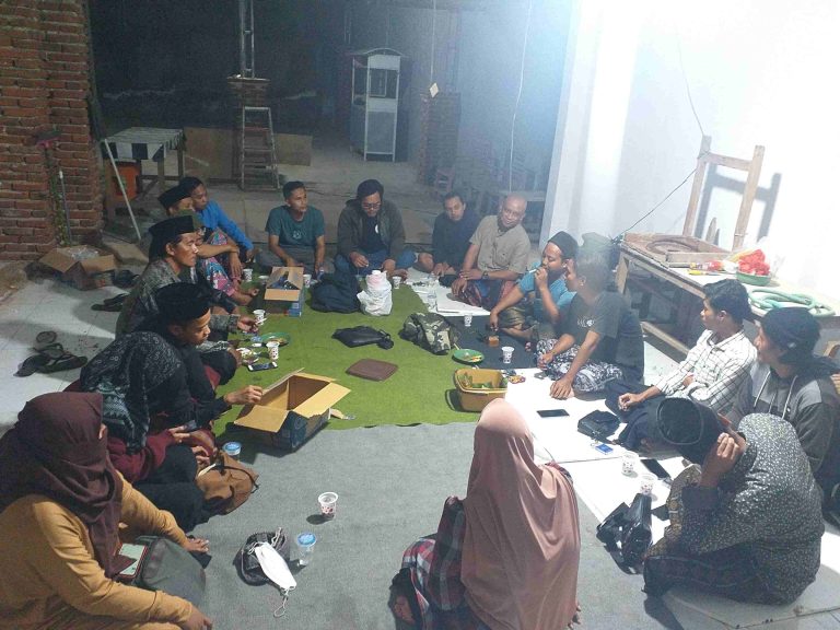 Rapat panitia Festival Sapparan Budaya #3 Lesbumi PCNU Sumenep.(salamnews.id/istimewa)