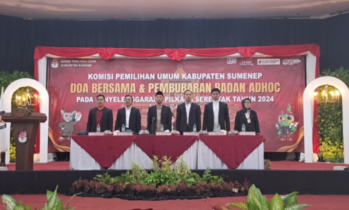 Suasana Do'a Bersama dan Pembubaran Badan Adhoc Pilkada Serentak 2024 oleh KPU Sumenep. (salamnews.id/istimewa)