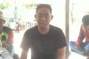 Anggota DPRD Sumenep yang merakyat, Hairul Anwar, Lagi Berdiskusi Dengan Masyarakat 
