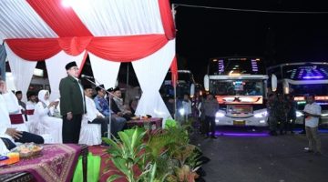 Wabup Imam Hasyim Lepas Jamaah Haji Sumenep, Ribuan Keluarga Padati GOR Pangligur