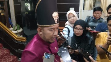 Pakaian Adat Sulawesi Selatan Warnai HUT ke-81 RI, Bupati Sumenep Tegaskan Makna Keberagaman